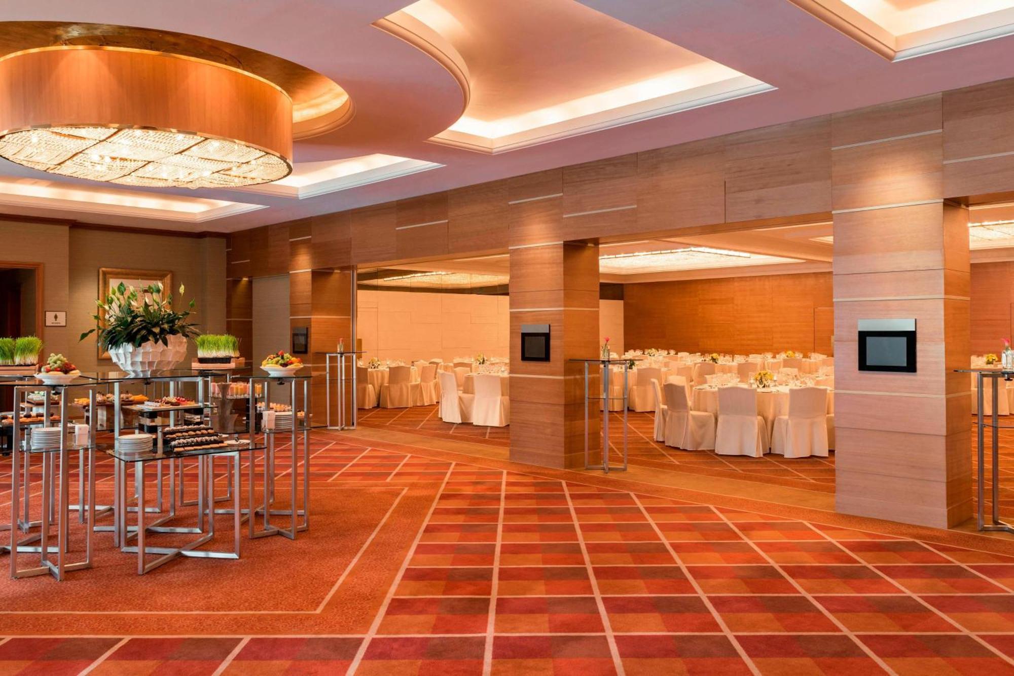 Sheraton Creek Hotel&towers 5* Dubai