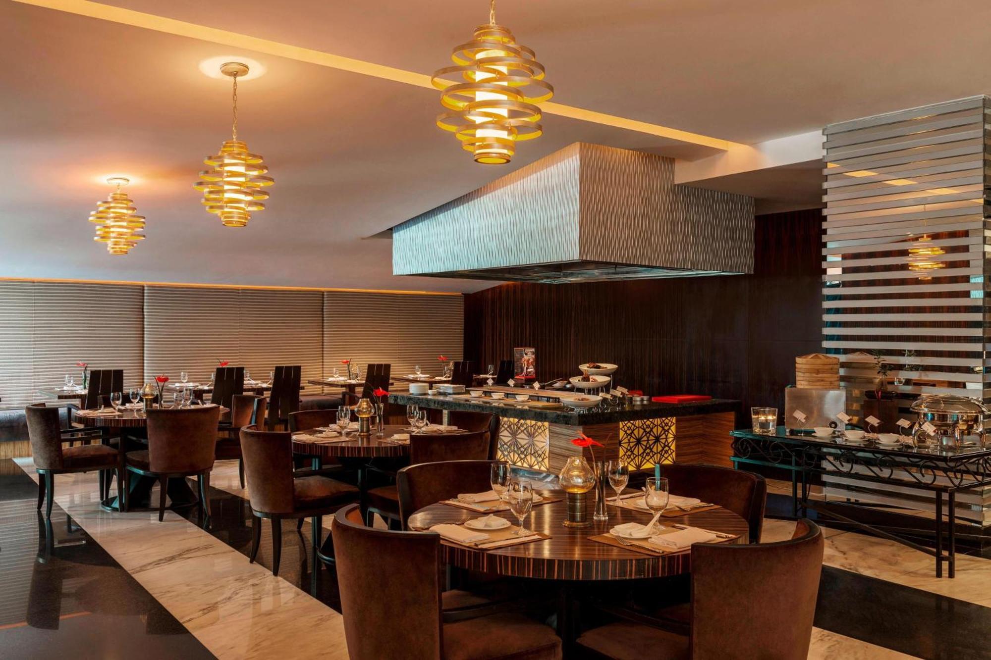Sheraton Creek Hotel&towers