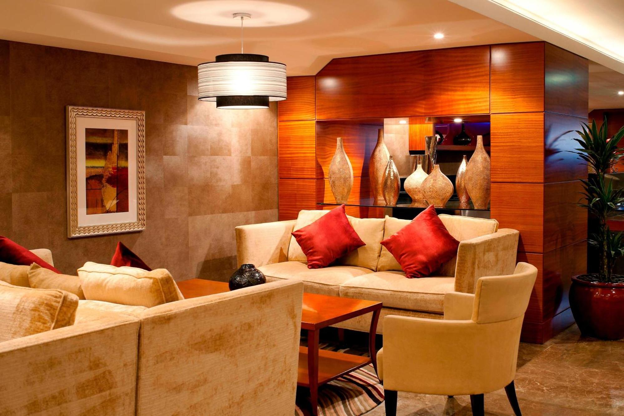 Sheraton Creek Hotel&towers
